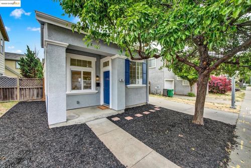 910 Myrtle St, Oakland, CA, 94607-3234 | Card Image