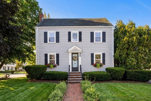 97 Pleasant St, Milton, MA, 02186-4515 | Card Image