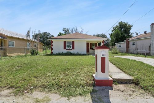 220 D St, LAKE WALES, FL, 33853-3517 | Card Image