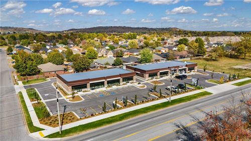 1-2588 E Robinson Ave, Springdale, AR, 72764 | Card Image