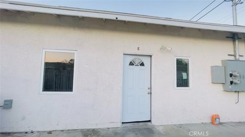 apt-e-1458 W Summit St, Long Beach, CA, 90810-4157 | Card Image