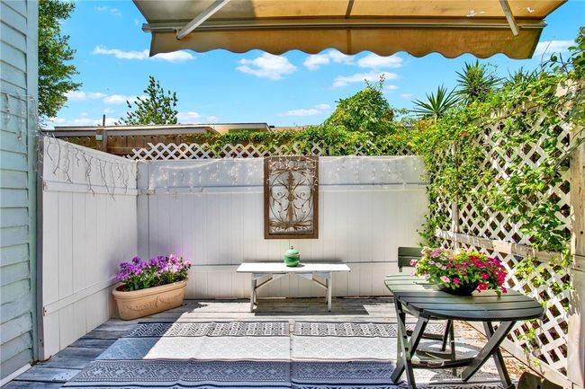535 E Gordon St, Townhouse with 2 bedrooms, 2 bathrooms and null parking in savannah GA | Image 25