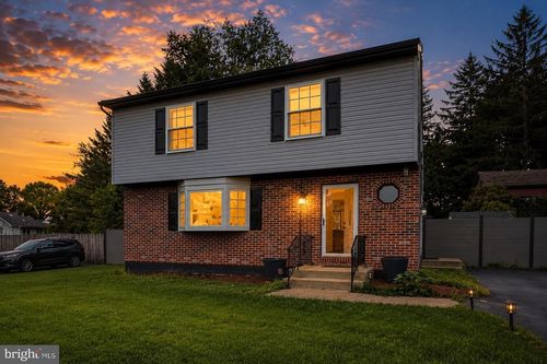 4002 Yorktown Dr, UPPER CHICHESTER, PA, 19061-2457 | Card Image
