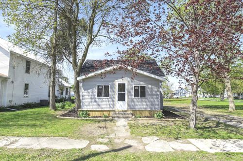 506 Washington Street, Port Clinton, OH, 43452 | Card Image