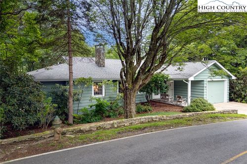 836 Sunset Dr, Blowing Rock, NC, 28605-7249 | Card Image