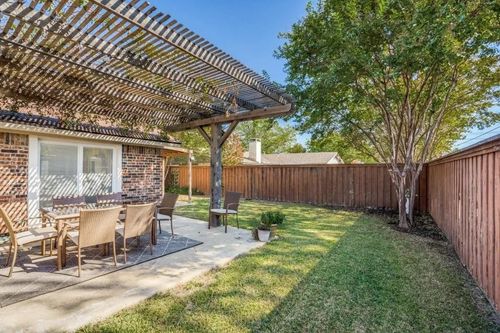 2116 Oak Brook Dr, Richardson, TX, 75081-2650 | Card Image