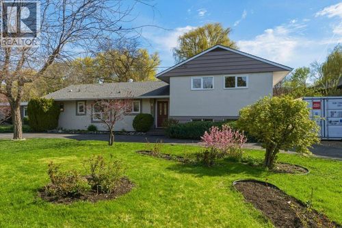 8203 Kalavista Drive, Vernon, BC, V1B1K4 | Card Image