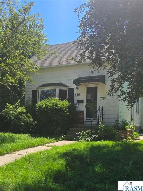 826 6th Ave S, Saint James, MN, 56081-2144 | Card Image