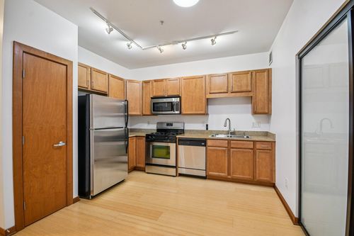 apt-224-15 E Franklin Ave, Minneapolis, MN, 55404-4477 | Card Image