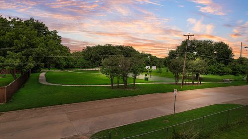 9034 Groveland Dr, Dallas, TX, 75218-4218 | Card Image