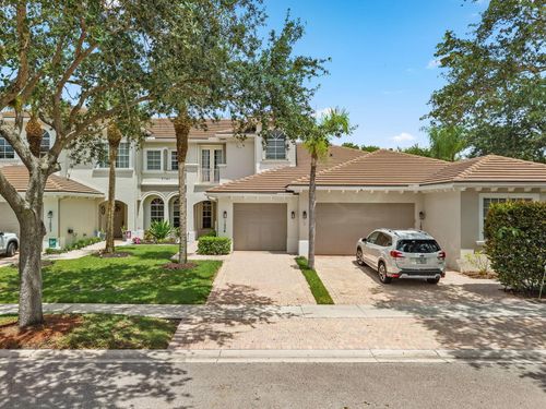 1004-6394 Bella Cir, Boynton Beach, FL, 33437-5560 | Card Image