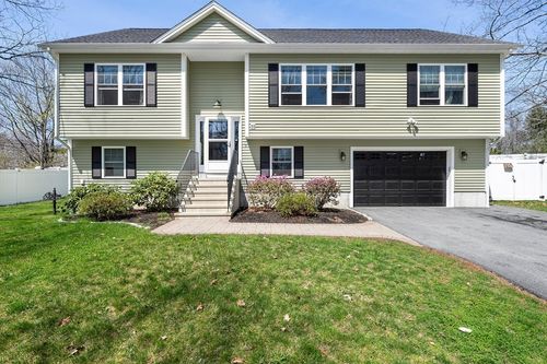 35 J Davis Rd, Charlton, MA, 01507-1225 | Card Image