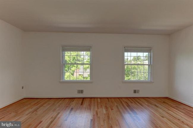 6667 Mclean Dr, Townhouse with 3 bedrooms, 4 bathrooms and null parking in Mclean VA | Image 15