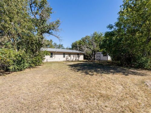 401 County Road 320, Bertram, TX, 78605-4118 | Card Image