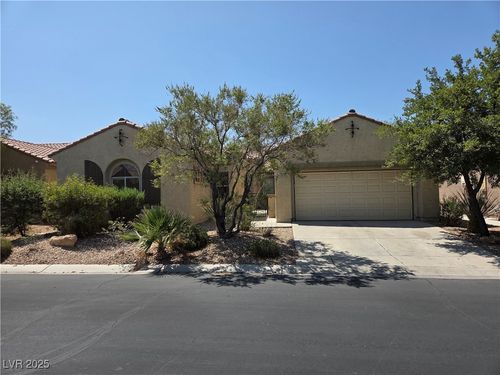 5635 Criollo Dr, Las Vegas, NV, 89122-3454 | Card Image