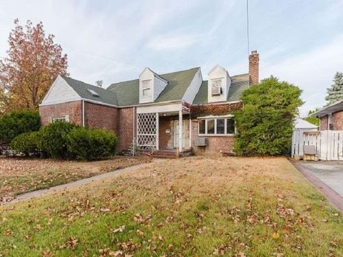 240 Franklin Ave, Malverne, NY, 11565-1548 | Card Image