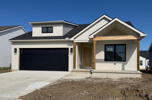 5025 Easton Dr, Oregon, OH, 43616-3024 | Card Image