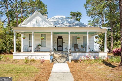 1261 Grove Ave, Waycross, GA, 31501-4538 | Card Image
