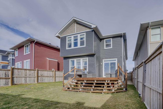 88 Redstone Villas Ne, Home with 3 bedrooms, 2 bathrooms and 6 parking in Calgary AB | Image 37