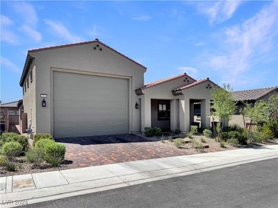 717 Gibbons Grove Street, House other with 2 bedrooms, 1 bathrooms and null parking in Henderson NV | Image 2