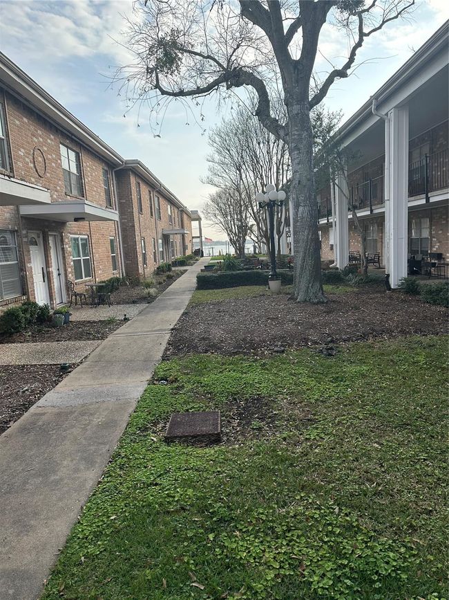 APT-52 - 3535 Nasa Pkwy, House attached with 1 bedrooms, 1 bathrooms and null parking in Seabrook TX | Image 8