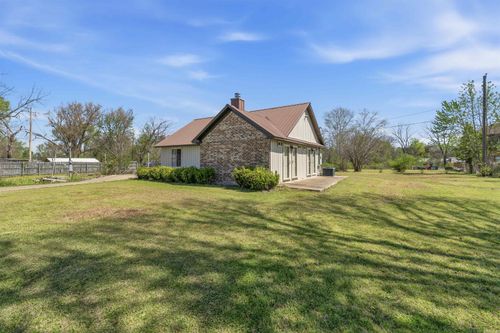 5914 Tammy Ln, North Little Rock, AR, 72117-2102 | Card Image