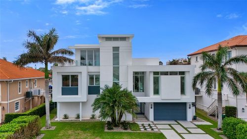 432 Bayside Ave, NAPLES, FL, 34108-2315 | Card Image