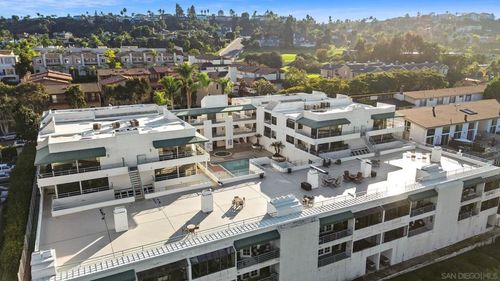 unit-a-2552 Navarra Dr, Carlsbad, CA, 92009-7058 | Card Image