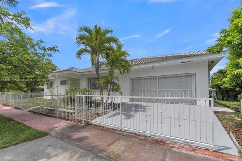 1500 71st St, Miami Beach, FL, 33141-4710 | Card Image