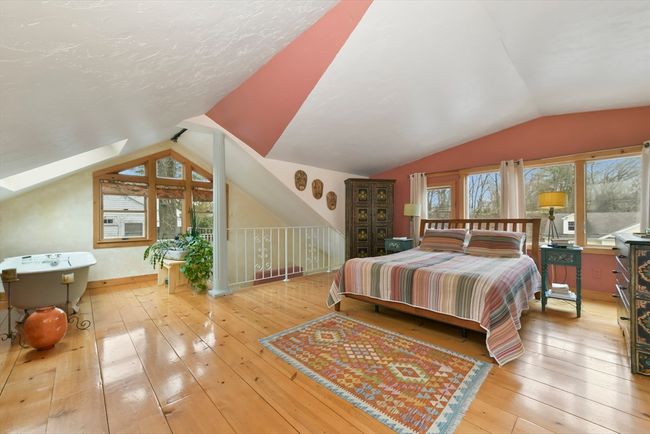 127 Day St, House other with 2 bedrooms, 2 bathrooms and 2 parking in Auburndale MA | Image 14