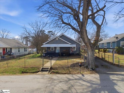 8 Circle Street, Travelers Rest, SC, 29690 | Card Image