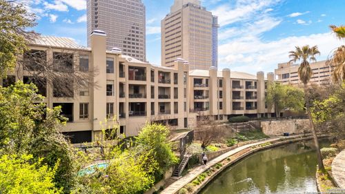 15-701 N. Saint Marys, San Antonio, TX, 78205 | Card Image
