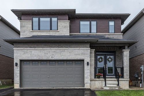 33 Mair Ave, Brantford, ON, N3T0T2 | Card Image