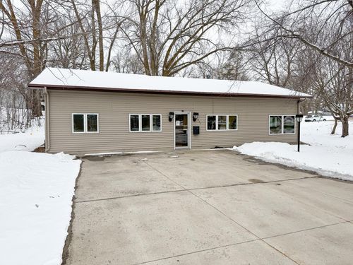 424 E Mill Ave, Pelican Rapids, MN, 56572 | Card Image