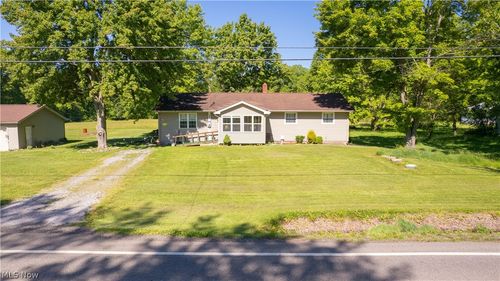 887 State Route 534 Nw, Newton Falls, OH, 44444-9513 | Card Image