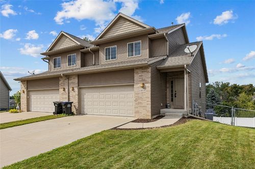 1409 Palisades Dr, Coralville, IA, 52241-1077 | Card Image