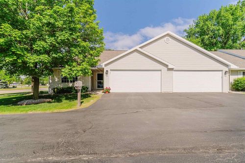 485 W Packer Avenue, OSHKOSH, WI, 54901 | Card Image