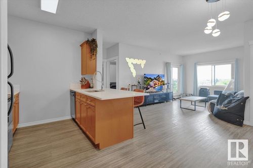 16807 100 Ave Nw, Edmonton, AB, T5P4Z6 | Card Image