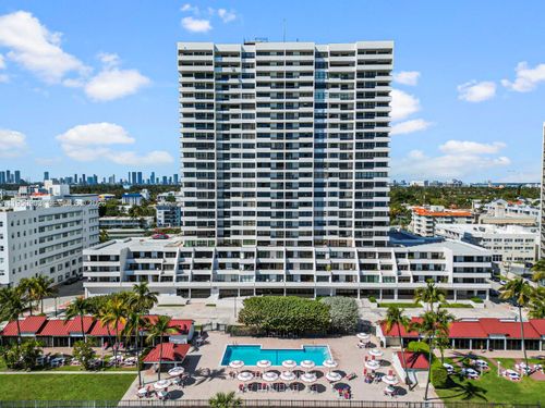 1901-2555 Collins Ave, Miami Beach, FL, 33140-4777 | Card Image