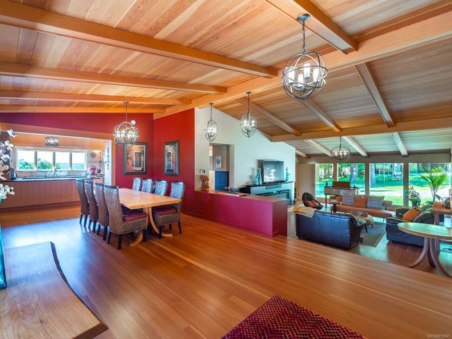 410 17 Th Ave, House other with 4 bedrooms, 5 bathrooms and 4 parking in Sointula BC | Image 30