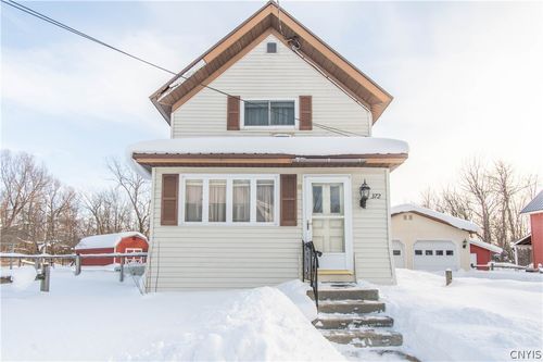 372 E Kirby St, Dexter, NY, 13634-7746 | Card Image
