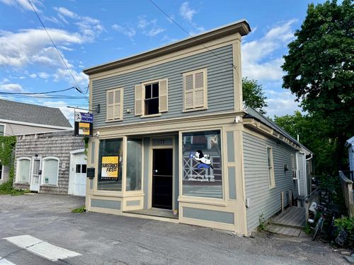 2-177 Main St, Newmarket, NH, 03857-2021 | Card Image