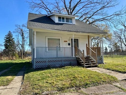 9386 Montrose St, Detroit, MI, 48228-2127 | Card Image