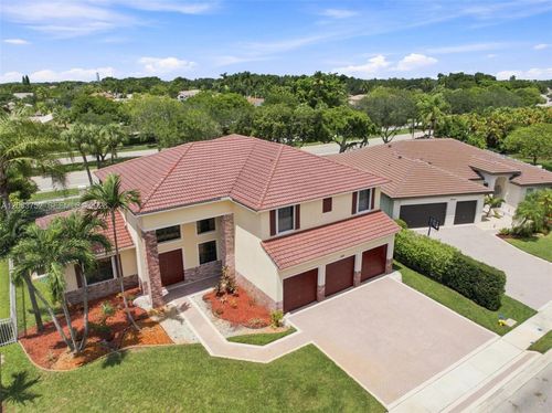 344 Sw 159th Ln, Pembroke Pines, FL, 33027-1148 | Card Image