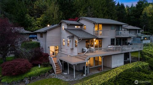 216 167th Pl Ne, Bellevue, WA, 98008-4520 | Card Image