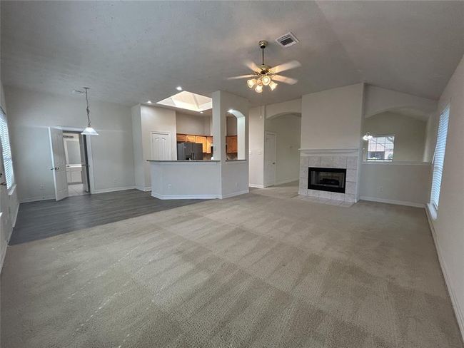 19503 Pinewood Bluff Ln, House other with 3 bedrooms, 2 bathrooms and 2 parking in Humble TX | Image 12