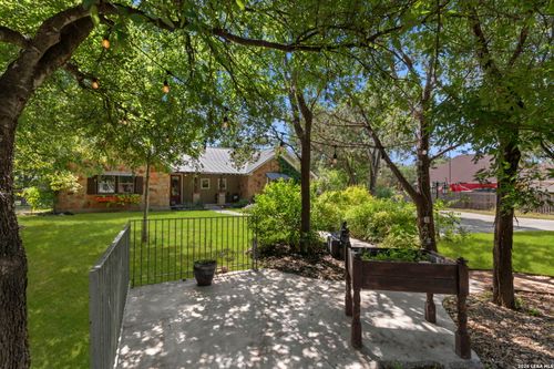11154 Moorway, Helotes, TX, 78023-2007 | Card Image