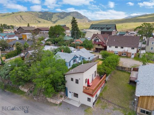 313 A & B Stone Street, Gardiner, MT, 59030 | Card Image