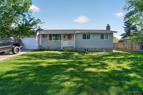 1585 Wyoming Dr, Green River, WY, 82935-5955 | Card Image