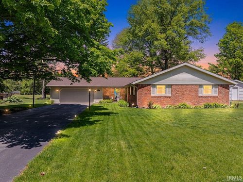 8904 W Lone Beech Dr, Muncie, IN, 47304-8912 | Card Image